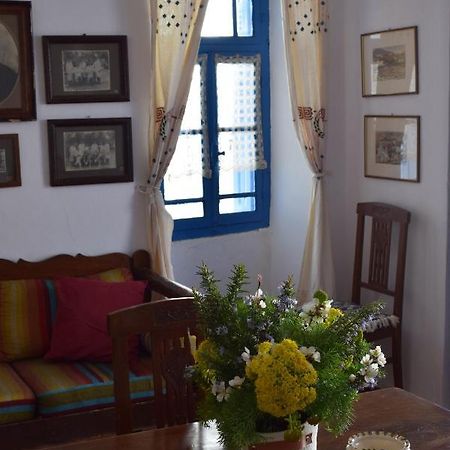 Το Πάνω Σπίτι Της Μαριάνθης Villa Márpissa Buitenkant foto