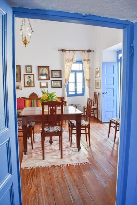 Το Πάνω Σπίτι Της Μαριάνθης Villa Márpissa Buitenkant foto