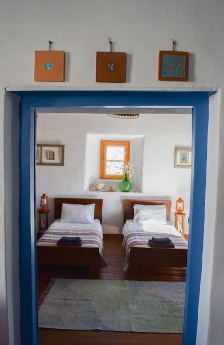 Το Πάνω Σπίτι Της Μαριάνθης Villa Márpissa Buitenkant foto