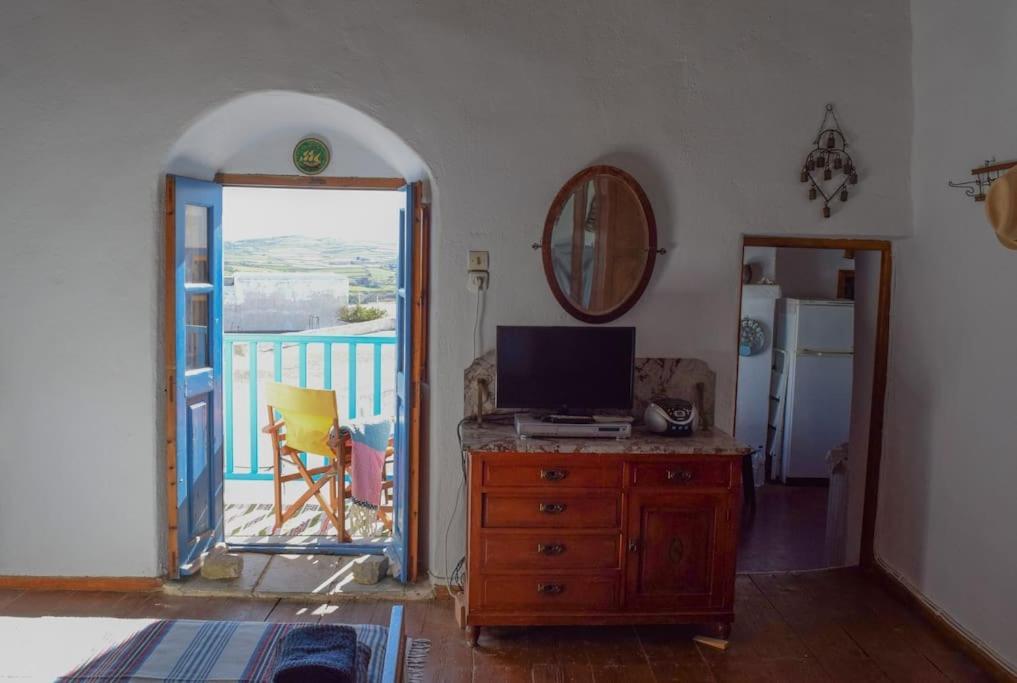 Το Πάνω Σπίτι Της Μαριάνθης Villa Márpissa Buitenkant foto